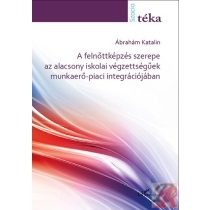 FELNŐTTKÉNT AZ ISKOLAPADBAN